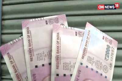 Indian Rupee Slips to an All-Time low of 74.10 Against the US Dollar