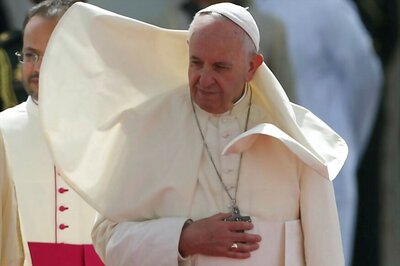 Pope Francis Prays for Lockdown Victims of Domestic Abuse