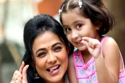 Inside Mazhi Tuzhi Reshimgaath star Myra Vaikul’s Day on the Sets