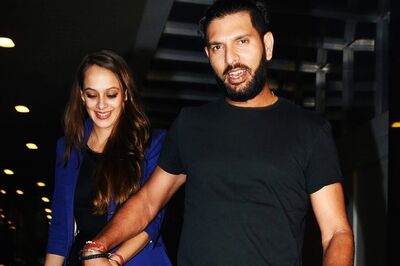 Yuvraj Singh, Hazel Keech Look Adorable as They Arrive Hand-in-hand Post Pre-wedding Bash