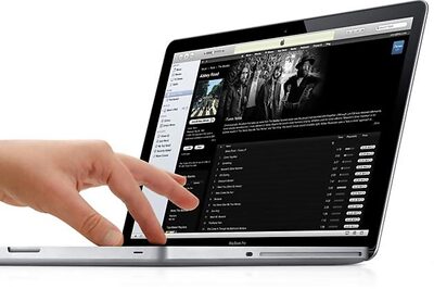 iTunes celebrates a decade, faces new challenges