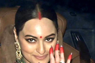 Sonakshi Sinha Sports Sindoor As She Heads To Her Wedding Reception With Zaheer Iqbal | Watch