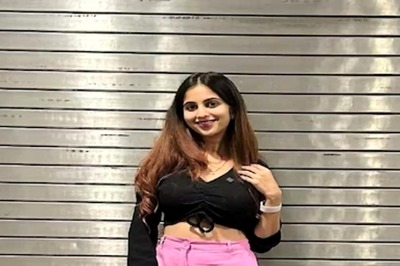 Kannada Model Niveditha Gowda Trolled For Dancing In Front Of Airport