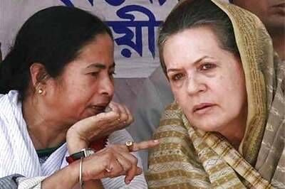 Congress in talks with TMC as deadline ends