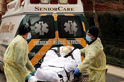 US Records More than 2,200 Coronavirus Deaths in 24 Hours, Total Toll Tops That of Vietnam War