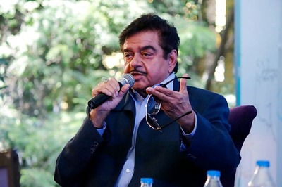 BMC Razes Illegal Extensions in Shatrughan Sinha's Residence