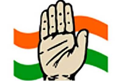 Senior Cong leaders meet Sonia to discuss govt formation in Jharkhand