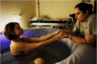 Kalki Koechlin Shares Picture of Herself During Labour, Thanks Her Doula for Childbirth