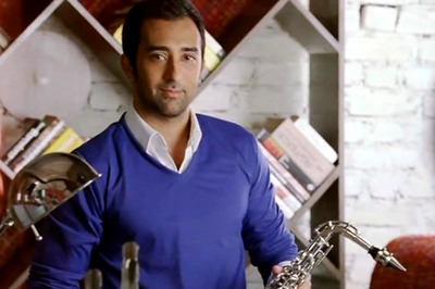 Here's How You Can Nail The Casual Office Fashion