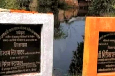 In UP's Jaunpur, BSP MP and BJP MLA Claim Credit for Construction of Same Road