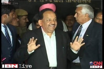 L-G Najeeb Jung calls AAP after BJP refuses to form government in Delhi