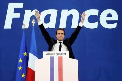 Polls Give 'Outsider' Macron Edge Over Le Pen in May 7 Runoff