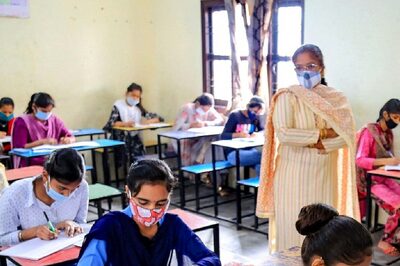 DU is Hiring Guest Faculty for Teaching Centres at NCWEB