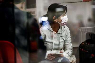 Beijing to Suspend From Sunday Buses Entering or Leaving City to Contain Coronavirus: Report