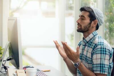 Ramadan 2023: 5 Ways to Support Muslim Colleagues During Ramzan