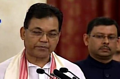 Congress MP pulled up for reading newspaper in LS