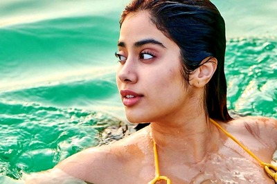 Janhvi Kapoor Looks Hot in this Halter Neck Bikini in a Swimming Pool, See Pics