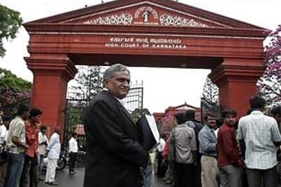 Bangalore lawyers deny charges in showcause notice