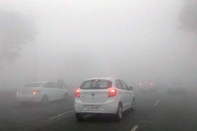 Four Hurt as Vehicles Pile-up on Eastern Peripheral Expressway in Gr Noida Due to Smog