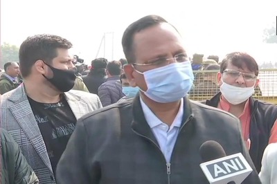 Satyendar Jain Claims Delhi Police Prevented Him, DJB Chairman from Supplying Drinking Water to Protesting Farmers