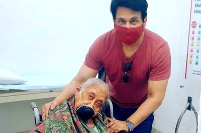 Shekhar Suman's Mother Passes Away, Actor Says 'I Feel Orphaned and Devastated'