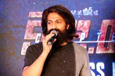 Yash Apologises To Telugu Media For Being Late at KGF2 Press Event. Here's What Happened