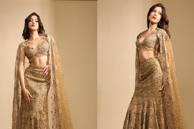 Shanaya Kapoor Shines Like A Diamond In Tarun Tahiliani's Hand-Embroidered Lehenga, See Pics