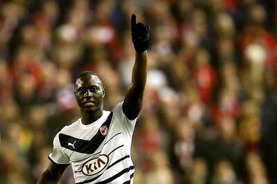 Newcastle United sign Senegalese midfielder Saivet