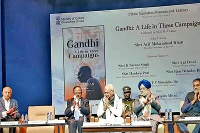 Book Review | Exploring Mahatma Gandhi’s Life in Three Campaigns