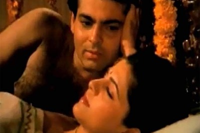 This is the funniest 'Suhaag Raat' video ever!