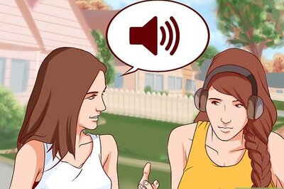 How to Handle Noisy College Roommates