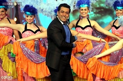 'Bigg Boss 8', Day 14: Did Salman Khan take a dig at Shah Rukh Khan again?