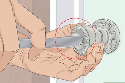 How to Open a Locked Bathroom Door