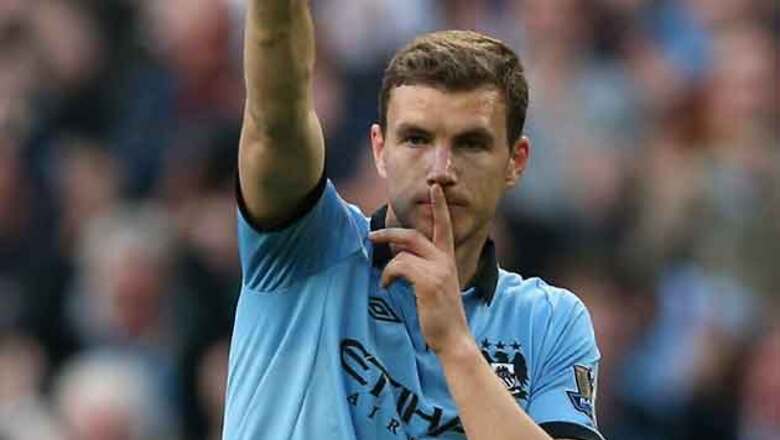 Napoli chief denies Benitez talks, keen on Dzeko