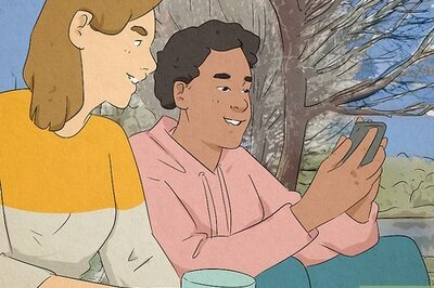 Questions to Ask Your Crush: The Best IRL & Text Conversation Starters