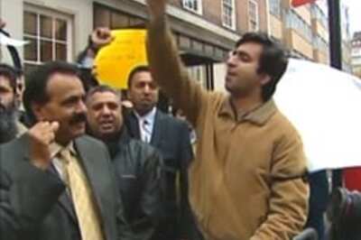 Protests held against Musharraf in UK
