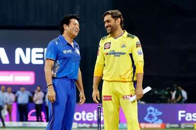 IPL 2023: MS Dhoni and Sachin Tendulkar Have a Chat Ahead of MI vs CSK Toss