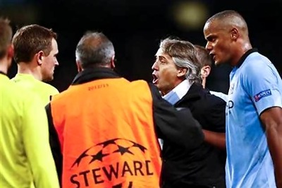 Mancini rages at referee as Man City held by Ajax