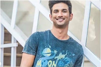 Sushant Singh Rajput's Friends Who Arrived in Delhi to Protest, Demand Speedy Probe Stopped by Police