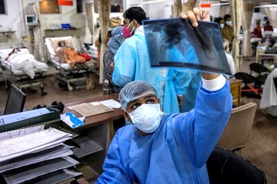 Delhi Reports 13,287 New Covid Cases, 300 More Deaths; Positivity Rate Falls to 17%