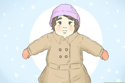How to Dress a Baby Girl in the Winter