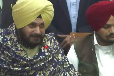 Punjab Elections 2022: Booked Under Arms Act During Amarinder's Regime, Singer Sidhu Moose Wala Joins Cong
