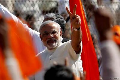 Narendra Modi wins big but fails to break record