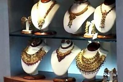 Wealth: 13 reasons why you should buy gold