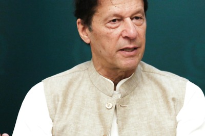 Calls For Imran Khan’s Resignation Grow, Even From Within His Own Party