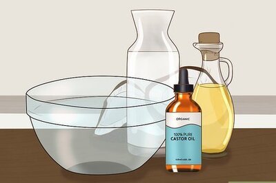 How to Use Castor Oil to Promote Healthy Hair
