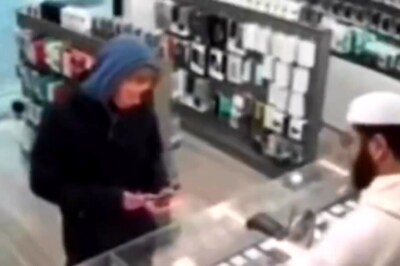 UK Thief Tries to Run Away With Smartphone, Store Owner Locks Him Up With Cool Trick