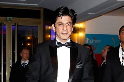 Shah Rukh shouts 'khamosh!' at chaotic press meet