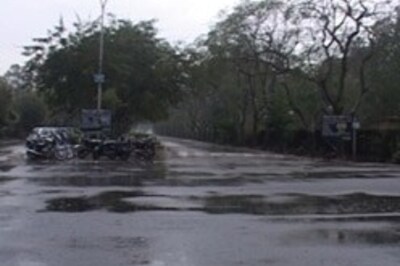 Light showers welcome summer in Delhi