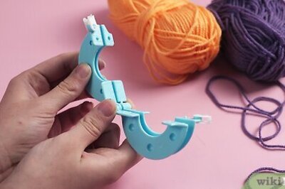 How to Make Perfectly Round Pom Poms Using a Pom Pom Maker